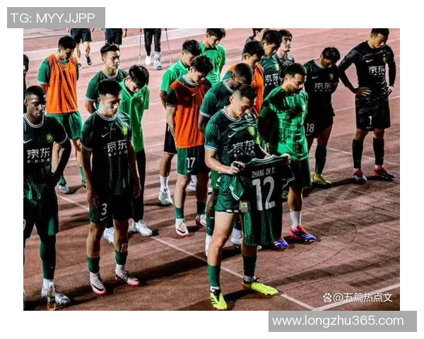 怀念那些已去世的足球明星们他们的传奇与精神永存于世 怀念那些已去世的足球明星们他们的传奇与精神永存于世