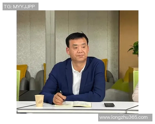 武汉足球队与广州足球队赛后复盘团队协作的成功与不足分析